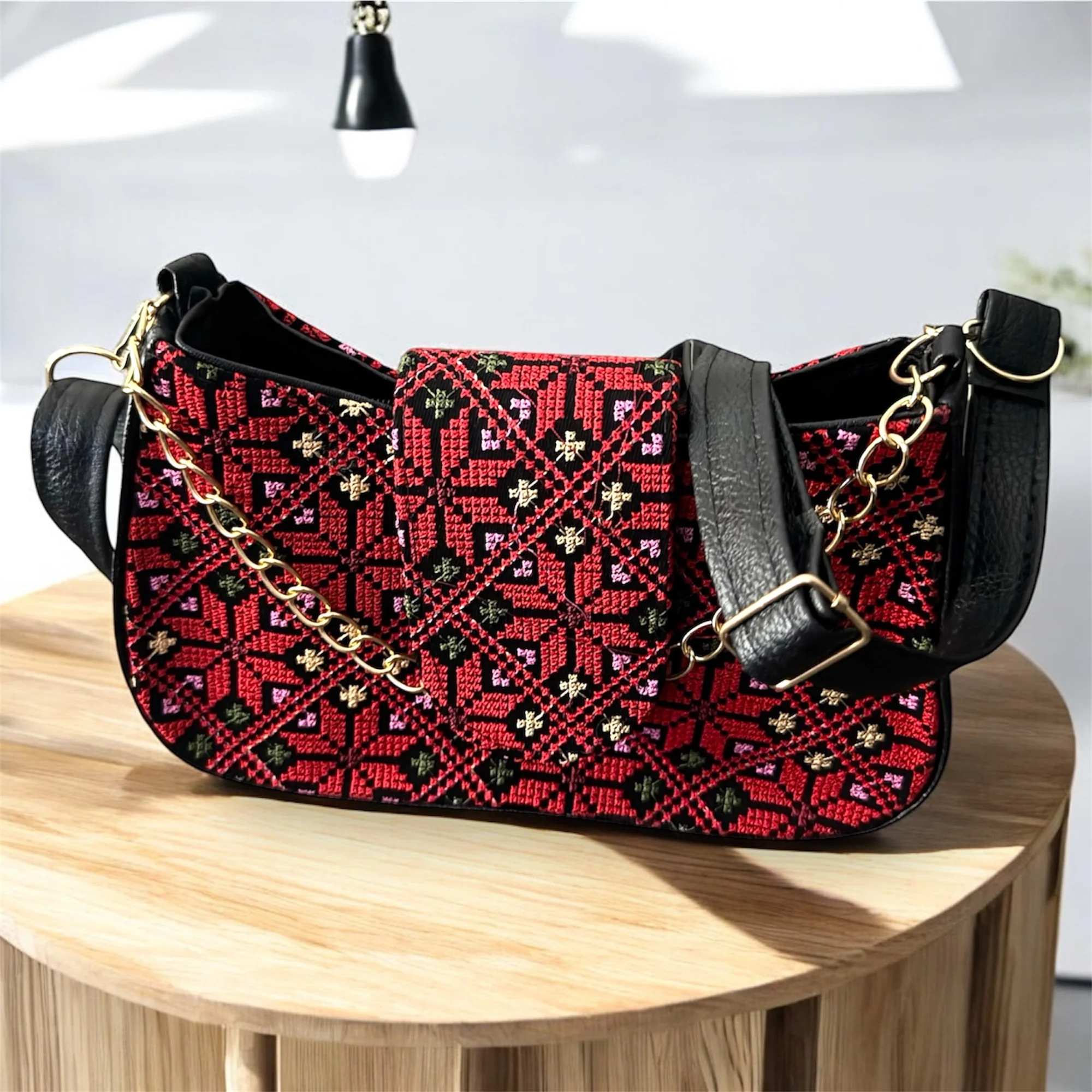 Palestinian Tatreez Purse – Golden Chain with Removable Shoulder Strap - Image 3
