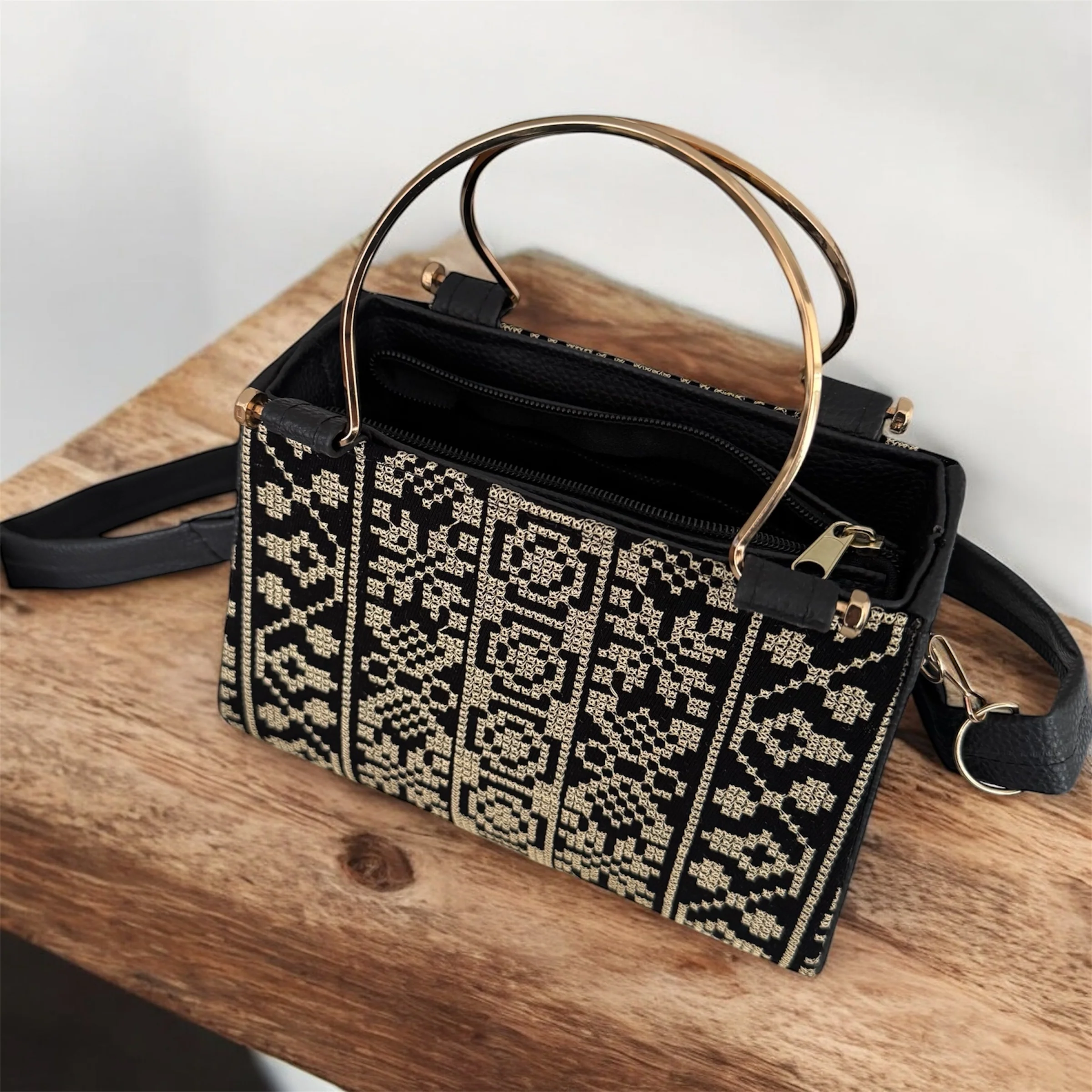 Small Tatreez Purse – Golden Handle with Optional Shoulder Strap - Image 6